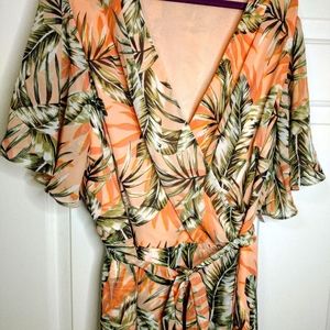 Beautiful vacation dress patterned with vacation!